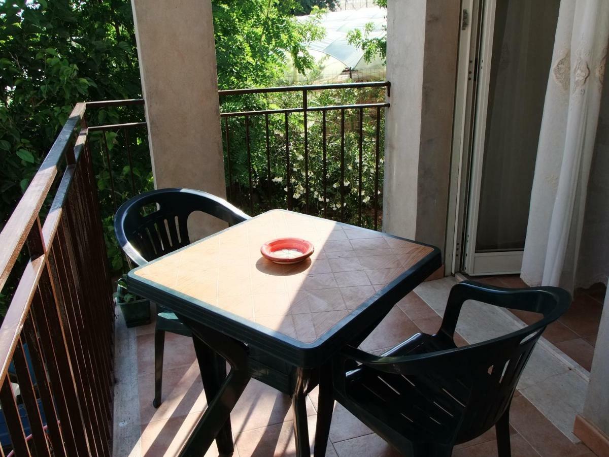 Bed and Breakfast Il Filo Di Paglia Комизо Экстерьер фото